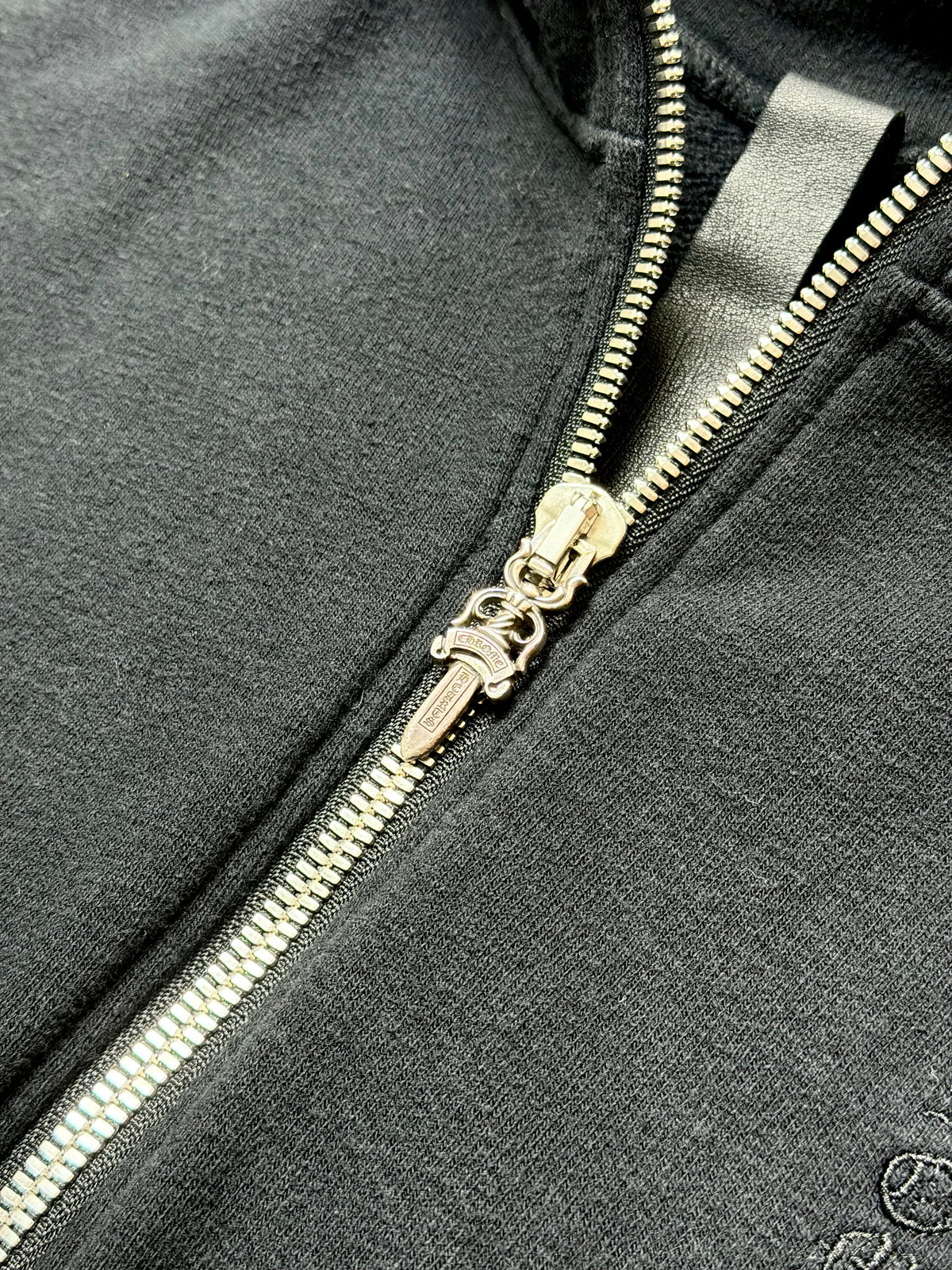 ChromeHearts Y NOT CHプラスレザーパッチ ZIPパーカー ブラック