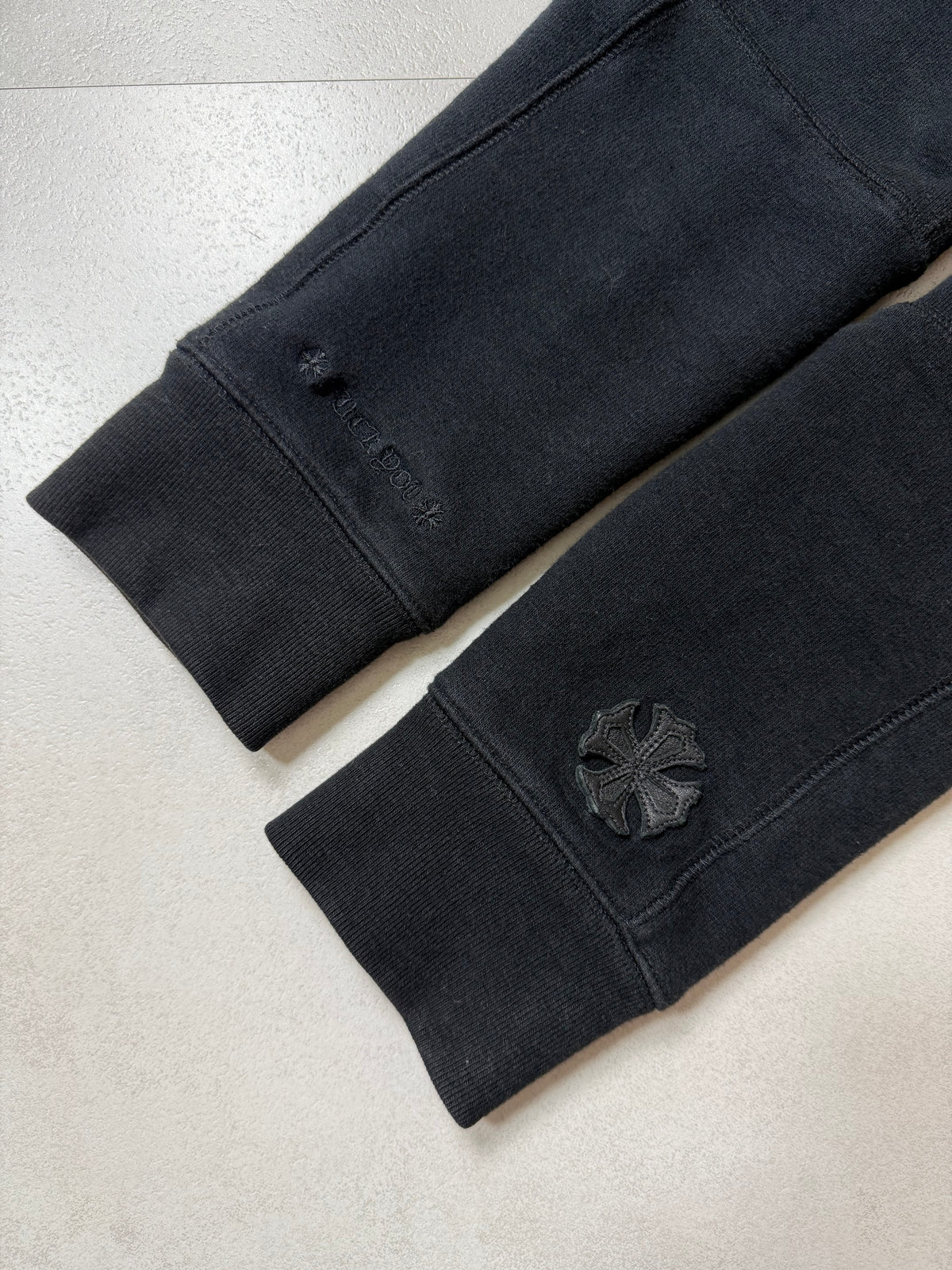 ChromeHearts Y NOT CHプラスレザーパッチ ZIPパーカー ブラック